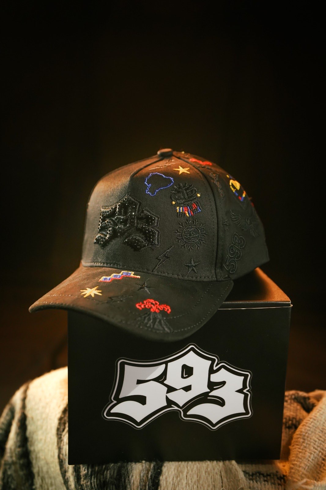 593 HAT